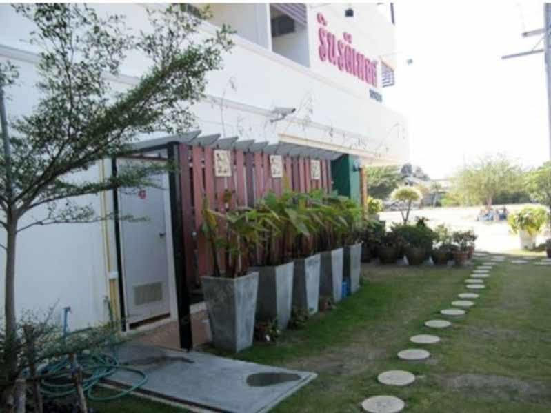 武里南 林拉德广场旅馆酒店 外观 照片