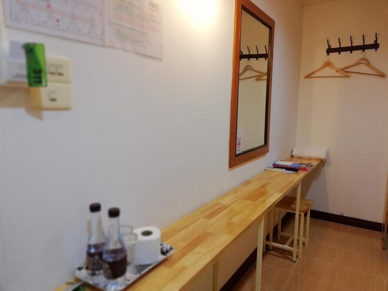 武里南 林拉德广场旅馆酒店 外观 照片
